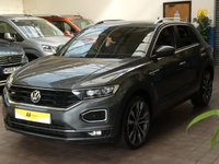 USED 2020 20 VOLKSWAGEN T-ROC 1.5 R-LINE TSI EVO DSG 5d 148 BHP STUNNING EXAMPLE SAT NAV PART LEATHER INTERIOR VW WARRANTY MAR 2023