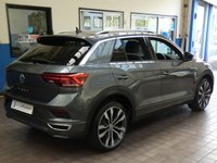 USED 2020 20 VOLKSWAGEN T-ROC 1.5 R-LINE TSI EVO DSG 5d 148 BHP STUNNING EXAMPLE SAT NAV PART LEATHER INTERIOR VW WARRANTY MAR 2023