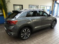 USED 2020 20 VOLKSWAGEN T-ROC 1.5 R-LINE TSI EVO DSG 5d 148 BHP STUNNING EXAMPLE SAT NAV PART LEATHER INTERIOR VW WARRANTY MAR 2023