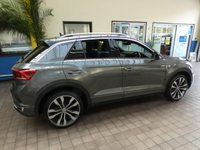 USED 2020 20 VOLKSWAGEN T-ROC 1.5 R-LINE TSI EVO DSG 5d 148 BHP STUNNING EXAMPLE SAT NAV PART LEATHER INTERIOR VW WARRANTY MAR 2023