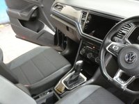 USED 2020 20 VOLKSWAGEN T-ROC 1.5 R-LINE TSI EVO DSG 5d 148 BHP STUNNING EXAMPLE SAT NAV PART LEATHER INTERIOR VW WARRANTY MAR 2023
