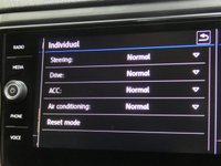 USED 2020 20 VOLKSWAGEN T-ROC 1.5 R-LINE TSI EVO DSG 5d 148 BHP STUNNING EXAMPLE SAT NAV PART LEATHER INTERIOR VW WARRANTY MAR 2023