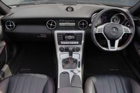 USED 2015 15 MERCEDES-BENZ SLK 1.8 SLK200 AMG SPORT EDITION 2d 184 BHP COMMAND, Pan Roof, Parktronic, Leather Heated Seats, Folding Mirrors, 5 Mercedes Services