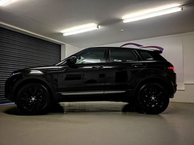 View our LAND ROVER RANGE ROVER EVOQUE