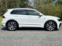 USED 2017 67 VOLKSWAGEN TIGUAN 2.0 R LINE TDI BMT 4MOTION DSG 5d 148 BHP Panoramic Glass Roof Sat Nav