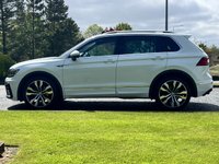 USED 2017 67 VOLKSWAGEN TIGUAN 2.0 R LINE TDI BMT 4MOTION DSG 5d 148 BHP Panoramic Glass Roof Sat Nav