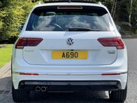 USED 2017 67 VOLKSWAGEN TIGUAN 2.0 R LINE TDI BMT 4MOTION DSG 5d 148 BHP Panoramic Glass Roof Sat Nav