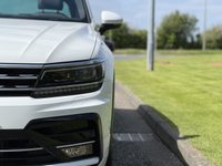 USED 2017 67 VOLKSWAGEN TIGUAN 2.0 R LINE TDI BMT 4MOTION DSG 5d 148 BHP Panoramic Glass Roof Sat Nav