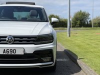 USED 2017 67 VOLKSWAGEN TIGUAN 2.0 R LINE TDI BMT 4MOTION DSG 5d 148 BHP Panoramic Glass Roof Sat Nav