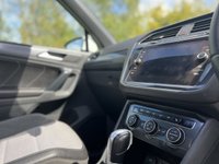 USED 2017 67 VOLKSWAGEN TIGUAN 2.0 R LINE TDI BMT 4MOTION DSG 5d 148 BHP Panoramic Glass Roof Sat Nav