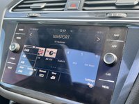 USED 2017 67 VOLKSWAGEN TIGUAN 2.0 R LINE TDI BMT 4MOTION DSG 5d 148 BHP Panoramic Glass Roof Sat Nav