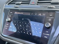 USED 2017 67 VOLKSWAGEN TIGUAN 2.0 R LINE TDI BMT 4MOTION DSG 5d 148 BHP Panoramic Glass Roof Sat Nav