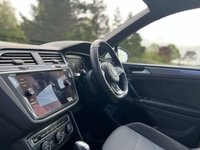 USED 2017 67 VOLKSWAGEN TIGUAN 2.0 R LINE TDI BMT 4MOTION DSG 5d 148 BHP Panoramic Glass Roof Sat Nav
