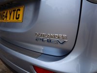 USED 2014 64 MITSUBISHI OUTLANDER 2.0 PHEV GX 4H 5d 162 BHP STUNNING CONDITION, LOW MILES AND FULL SERVICE HISTORY.