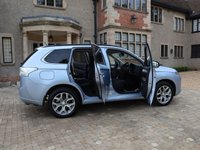 USED 2014 64 MITSUBISHI OUTLANDER 2.0 PHEV GX 4H 5d 162 BHP STUNNING CONDITION, LOW MILES AND FULL SERVICE HISTORY.