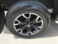 USED 2018 68 TOYOTA HI-LUX 2.4 INVINCIBLE X 4WD D-4D DCB 4d 147 BHP ** NO VAT * *  SAT NAV ** LOW MILES