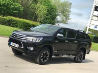 USED 2018 68 TOYOTA HI-LUX 2.4 INVINCIBLE X 4WD D-4D DCB 4d 147 BHP ** NO VAT * *  SAT NAV ** LOW MILES