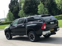 USED 2018 68 TOYOTA HI-LUX 2.4 INVINCIBLE X 4WD D-4D DCB 4d 147 BHP ** NO VAT * *  SAT NAV ** LOW MILES