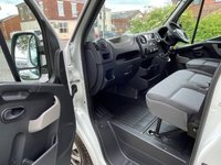 USED 2017 66 RENAULT MASTER 2.3 LM35 BUSINESS ENERGY DCI S/R P/V 135 BHP FREE UK DELIVERY