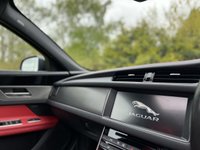 USED 2017 17 JAGUAR XF 3.0 D V6 S 4d 296 BHP Touch Pro, Sunroof, Black Pack