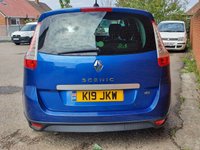 USED 2011 K RENAULT SCENIC 1.5 DYNAMIQUE TOMTOM DCI 5d 110 BHP 