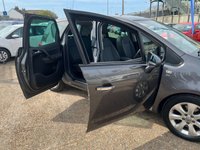 USED 2011 61 VAUXHALL MERIVA 1.4 SE 5d 138 BHP Very Low Mileage - Under 50K From New
