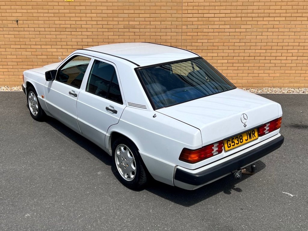 USED 1989 G MERCEDES-BENZ 190 4d Saloon // W124 // 2.0 105 BHP // Px swap 