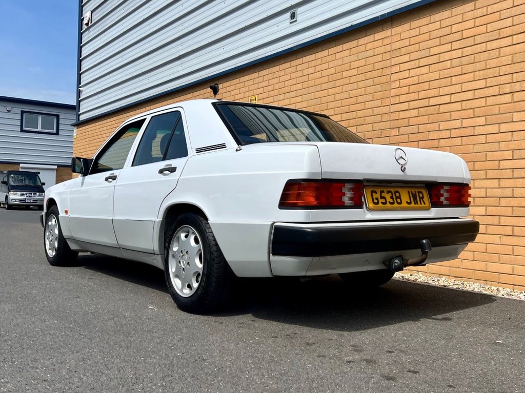 USED 1989 G MERCEDES-BENZ 190 4d Saloon // W124 // 2.0 105 BHP // Px swap 
