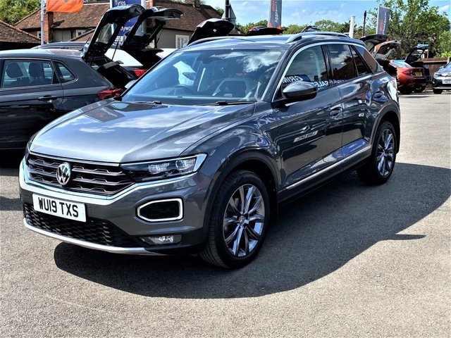 View our VOLKSWAGEN T-ROC