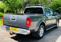 USED 2011 11 NISSAN NAVARA 2.5 DCI TEKNA 4X4 DCB 188 BHP SATELLITE NAVIGATION SNUGTOP TOW BAR
