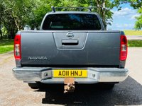USED 2011 11 NISSAN NAVARA 2.5 DCI TEKNA 4X4 DCB 188 BHP SATELLITE NAVIGATION SNUGTOP TOW BAR