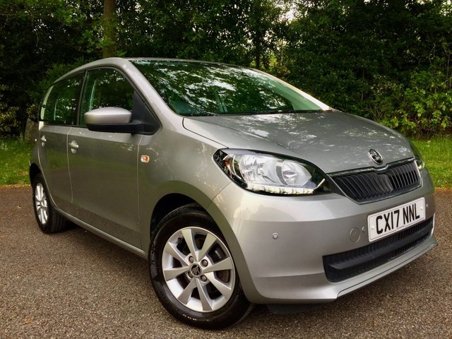 2017 17 Skoda Citigo 1.0 SE MPI ASG 5d AUTO 59 BHP ONLY 7,200 MILES//LADY DRIVER RETIRED\\FRONT AND REAR PARK SENSORS//IMMACULATE CONDITION INSIDE AND OUT//AIRCON//REMOTE LOCKING//ZERO ROAD TAX//BLUETOOTH HANDS FREE