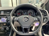 USED 2015 15 VOLKSWAGEN GOLF 2.0 GT TDI BLUEMOTION TECHNOLOGY 5d 148 BHP Pan Roof,Adaptive Cruise