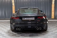 USED 2015 R JAGUAR F-TYPE 5.0 R AWD 2d 550 BHP HUGE SPEC WITH LOADS OF CARBON