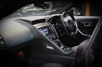 USED 2015 R JAGUAR F-TYPE 5.0 R AWD 2d 550 BHP HUGE SPEC WITH LOADS OF CARBON