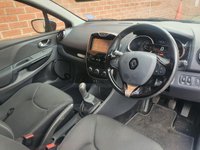 USED 2016 66 RENAULT CLIO 1.1 DYNAMIQUE NAV 16V 5d 73 BHP SAT NAV - BLUETOOTH - AIR CON - 1 OWNER + MAIN DEALER