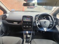 USED 2016 66 RENAULT CLIO 1.1 DYNAMIQUE NAV 16V 5d 73 BHP SAT NAV - BLUETOOTH - AIR CON - 1 OWNER + MAIN DEALER