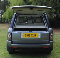 USED 2012 12 LAND ROVER RANGE ROVER 4.4 TDV8 WESTMINSTER 5d 313 BHP www.suffolkcarcentre.co.uk - Located at Reydon