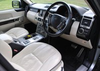 USED 2012 12 LAND ROVER RANGE ROVER 4.4 TDV8 WESTMINSTER 5d 313 BHP www.suffolkcarcentre.co.uk - Located at Reydon