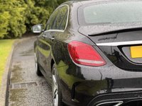 USED 2018 18 MERCEDES-BENZ C-CLASS 2.1 C 220 D AMG LINE 4d 170 BHP Sat Nav Leather AMG Alloys