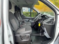 USED 2015 65 FORD TRANSIT CUSTOM 2.2 270 tdcI 100 L1 SWB LOW ROOF (WORKSHOP INTERNAL RACKING) PANEL VAN FWD 2015 / 65 Superb Ready for work