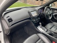 USED 2017 17 VAUXHALL INSIGNIA 2.0 SRI NAV VX-LINE CDTI 5d 168 BHP 