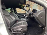 USED 2017 17 VAUXHALL INSIGNIA 2.0 SRI NAV VX-LINE CDTI 5d 168 BHP 