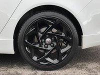 USED 2017 17 VAUXHALL INSIGNIA 2.0 SRI NAV VX-LINE CDTI 5d 168 BHP 