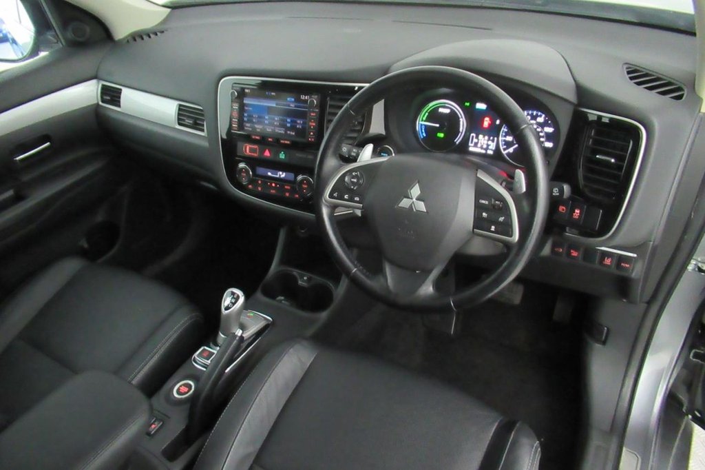 USED 2014 64 MITSUBISHI OUTLANDER 2.0 PHEV GX 4HS 5d 162 BHP 
