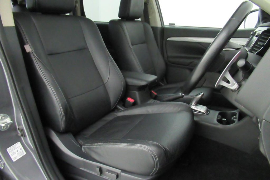 USED 2014 64 MITSUBISHI OUTLANDER 2.0 PHEV GX 4HS 5d 162 BHP 