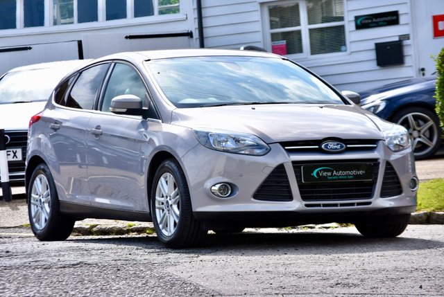 2012 62 Ford Focus 1.6 TITANIUM 5d 124 BHP