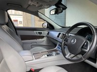 USED 2013 63 JAGUAR XF 2.2 D LUXURY 4d 200 BHP 