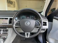 USED 2013 63 JAGUAR XF 2.2 D LUXURY 4d 200 BHP 