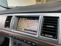 USED 2013 63 JAGUAR XF 2.2 D LUXURY 4d 200 BHP 